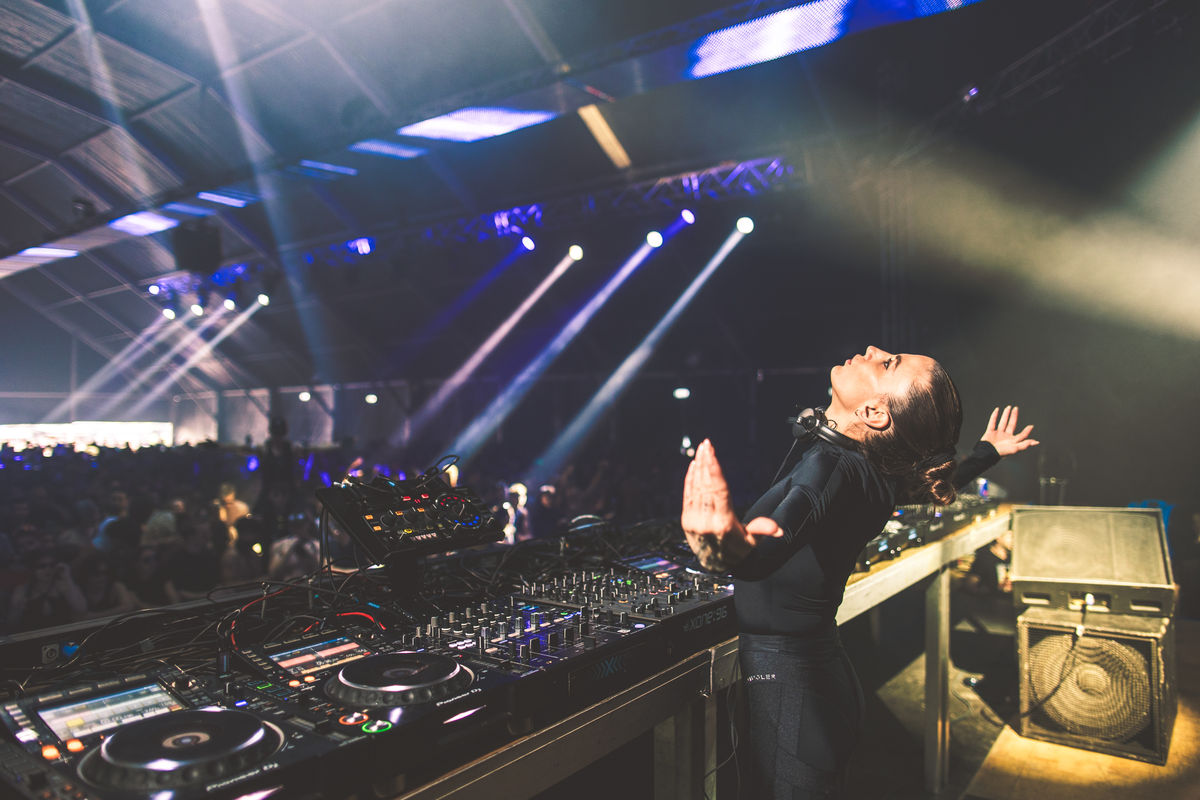 Loading... just a sec